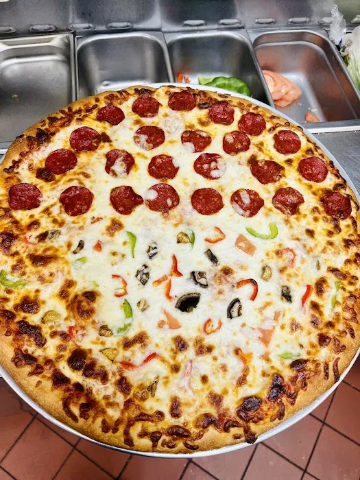 Rio Fried Chicken and Pizza (Halal) Picture 6