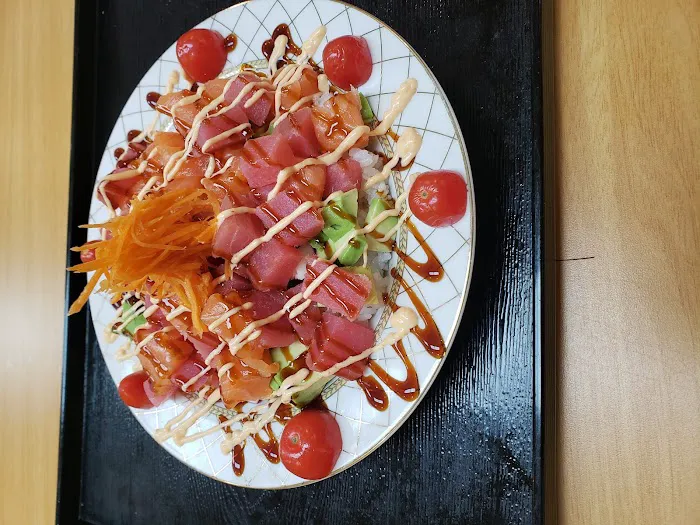Sushi kingdom & Asian Fusion Picture 3
