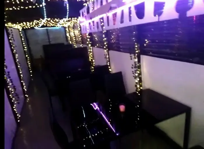 Malki Palki Kosher Restaurant Picture 6