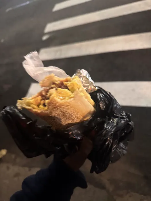 JFK GOURMET DELI Picture 5