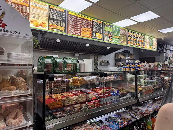 JFK GOURMET DELI Picture 9