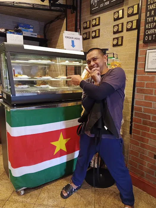 PNK Surinamese Cuisine & Majnoon Cafe Picture 7