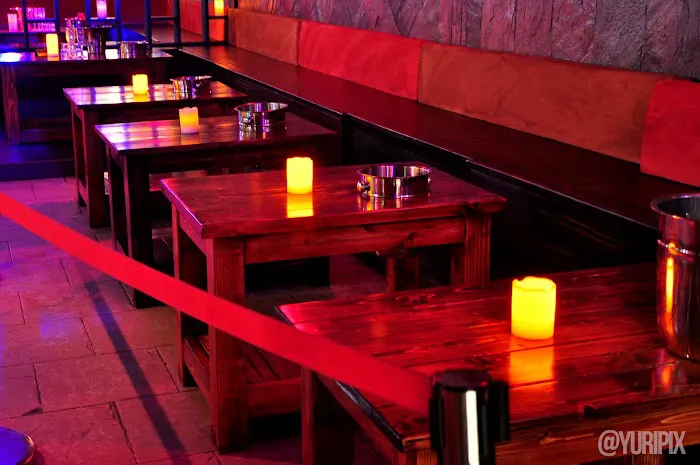 UnderGround Lounge Picture 10