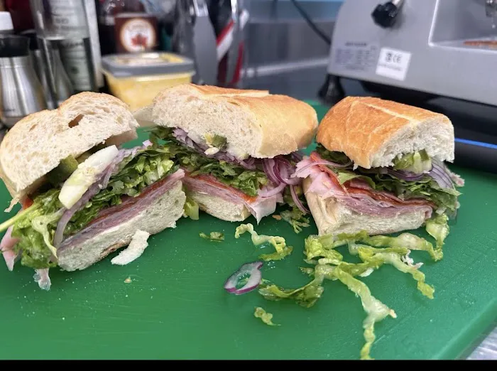 Sandwich World Picture 3