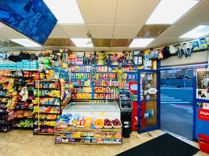 Star Deli & Grill Picture 2