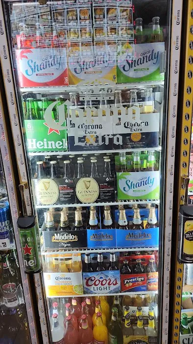 King Deli & Grocery Picture 3