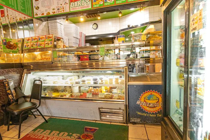 Daro's Pizza & Chicken Picture 4