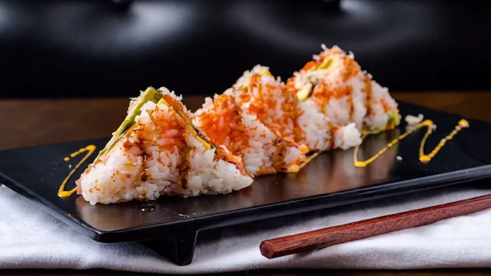 UMI TEA Fried Chicken & Sushi Picture 5