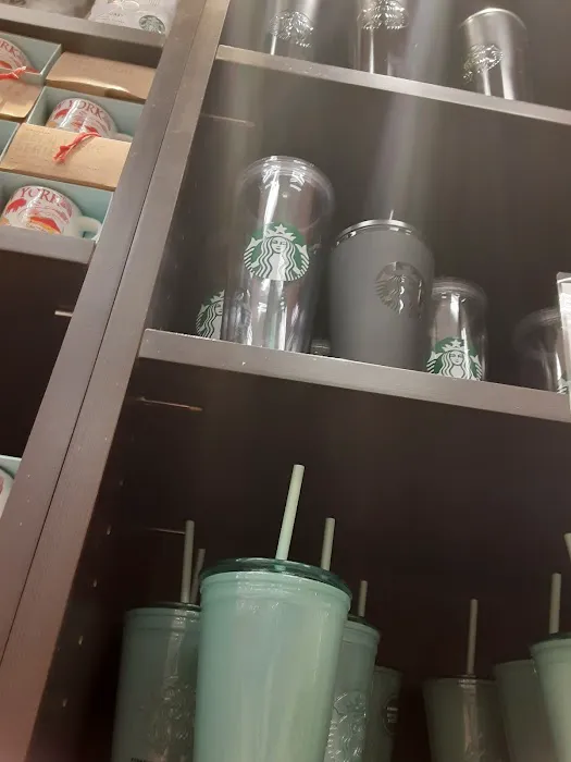 Starbucks Picture 3