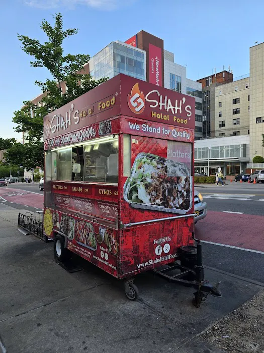 Shah’s Halal Cart Picture 1