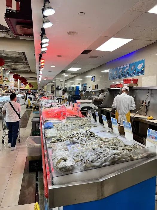 Sky Food Court Picture 1