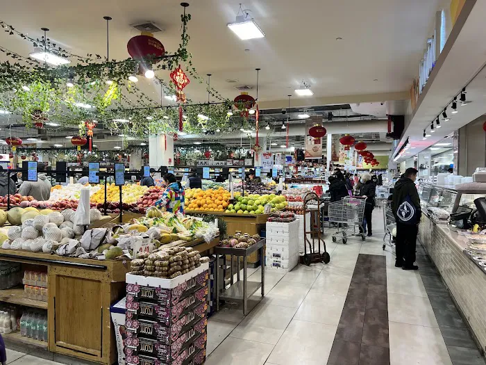 Sky Food Court Picture 7