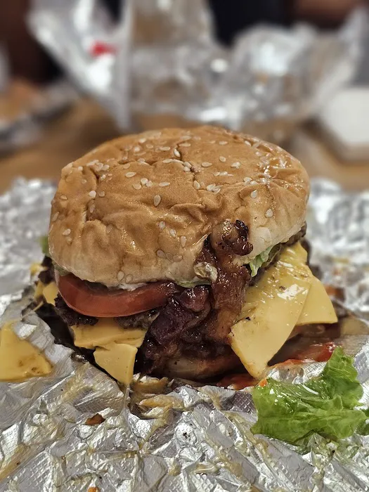 Five Guys Picture 4