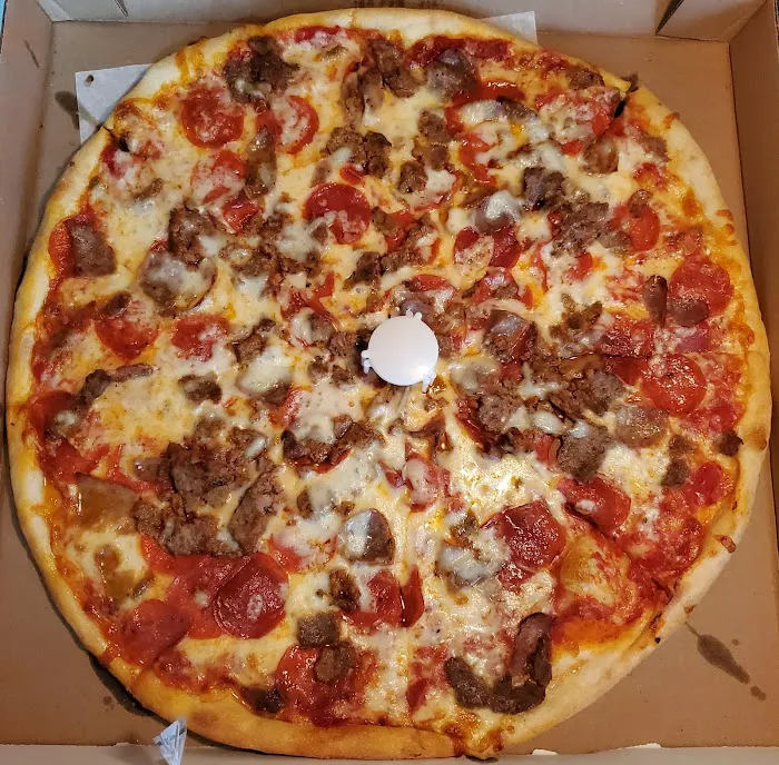 Fresh Meadows Pizzeria & Restaurant Picture 2