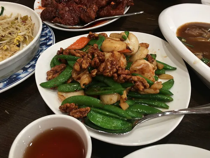 New Wok's Kitchen Picture 3