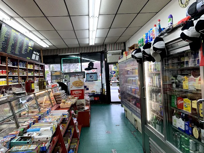 Victory American Deli Picture 3