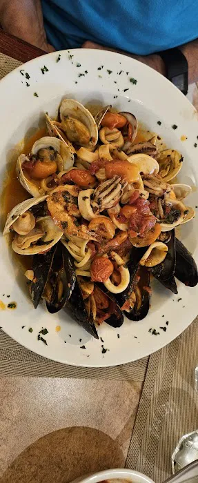 Cugini Pizzeria & Ristorante Picture 9