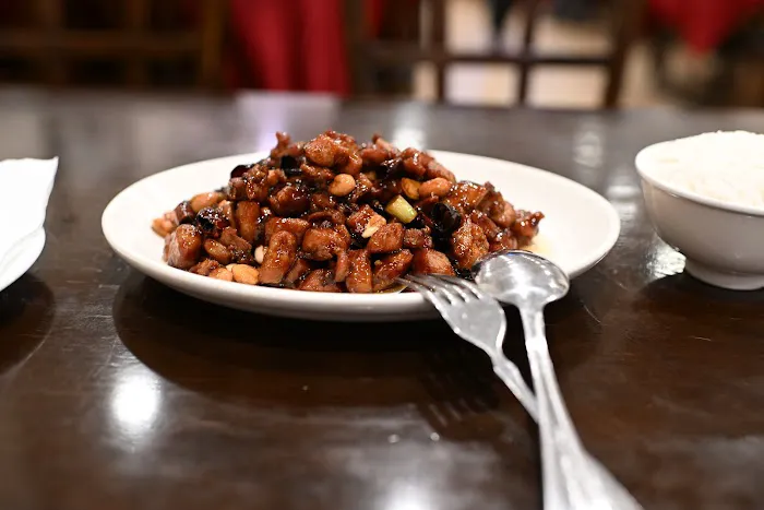 Hot Kitchen Sichuan Style Picture 1