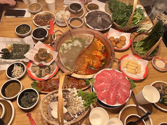 SuanQ Guizhou Hot Pot 贵州酸汤火锅 Picture 7