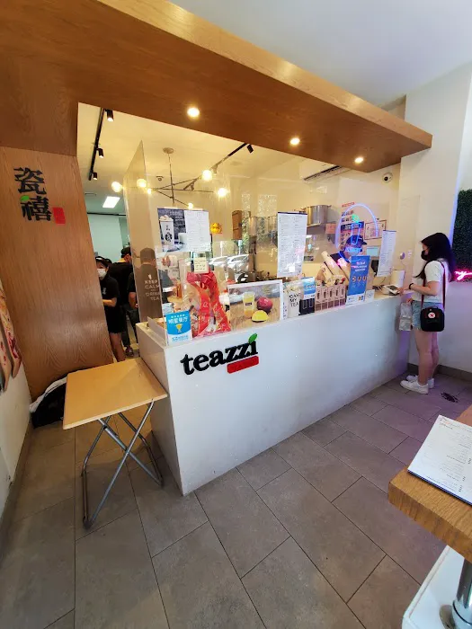 Teazzi Tea Shop Picture 3