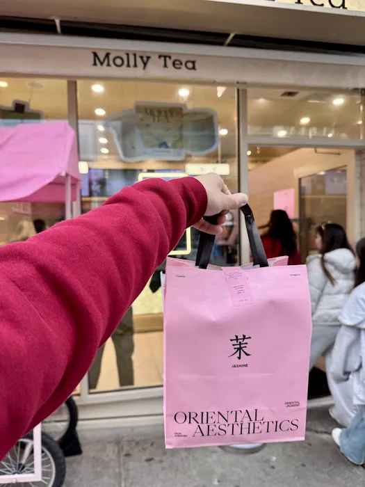 Molly Tea (Flushing) Picture 4