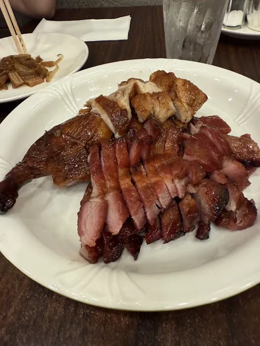 RongWang Cantonese Restaurant Inc Picture 3