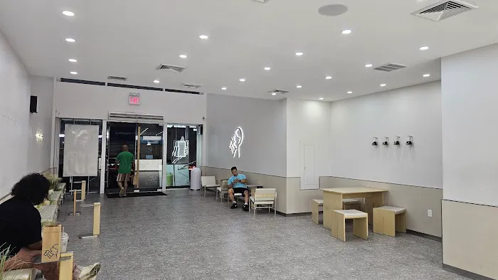 HEYTEA (Flushing main st) Picture 6