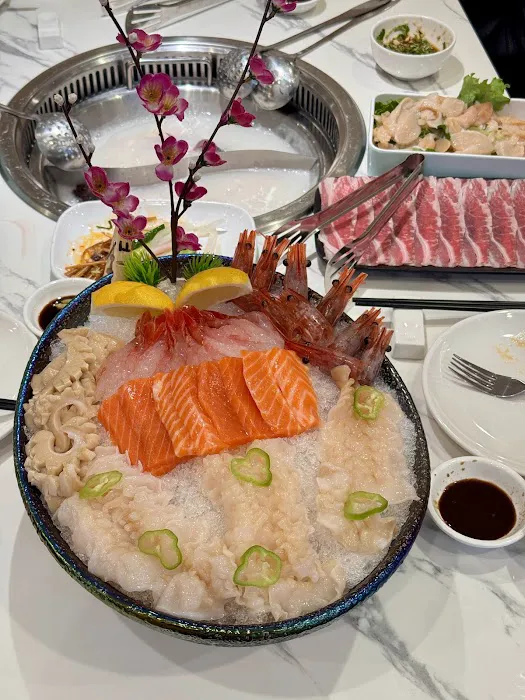 糖潮火锅(海鲜)城 Golden HotPot King Picture 2