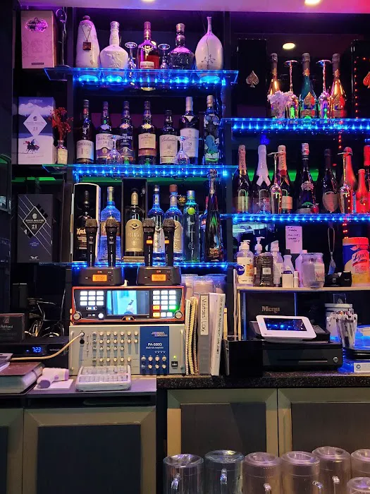 Spark Room & Bar Karaoke Picture 4