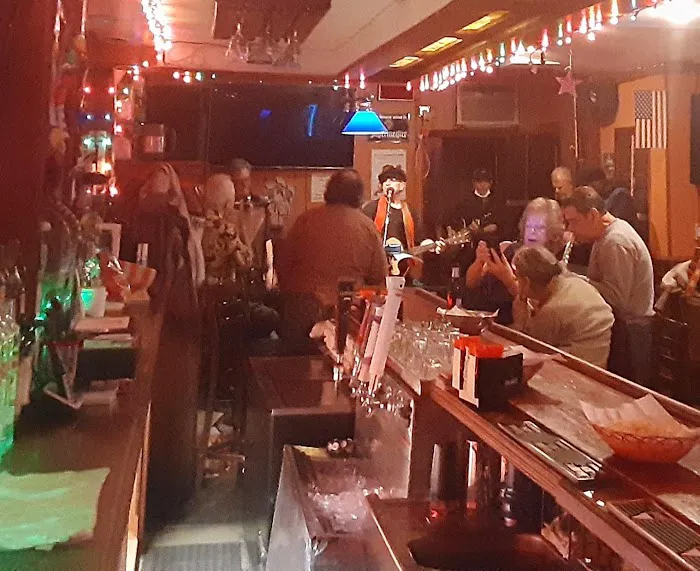 Paddy's Tavern Picture 10