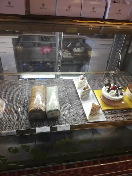 Bakery De Paris Inc Picture 3