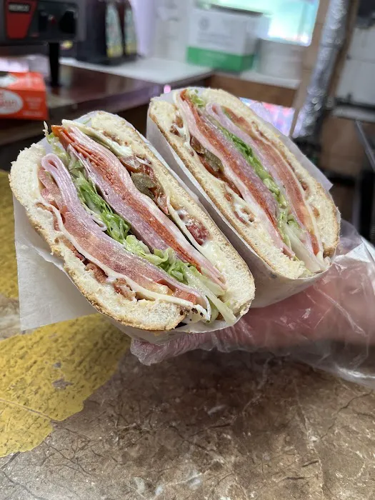 Queen Bee Deli Picture 5