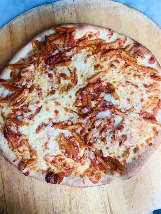 Fratelli's Pizzeria Picture 6