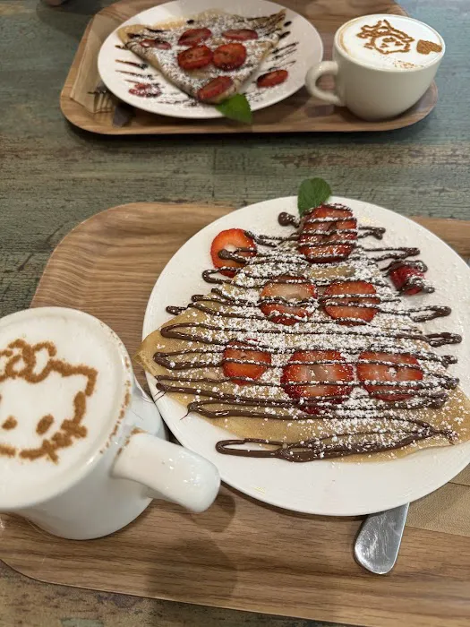 Cafe Bench | Crêpe Flushing Picture 4