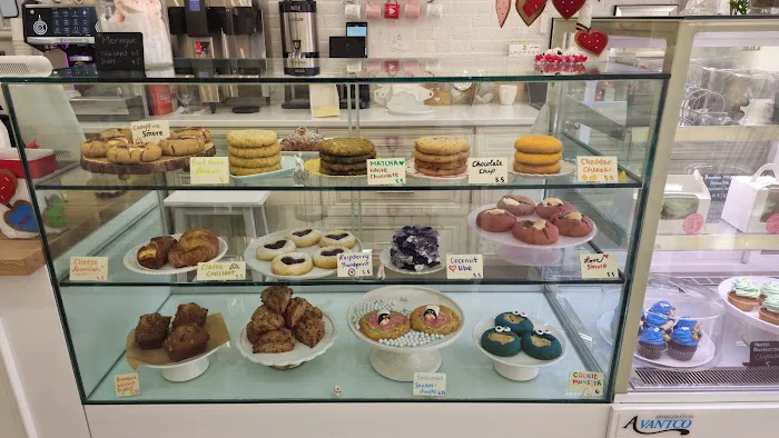 Perfect Sweets in Auburndale Picture 1
