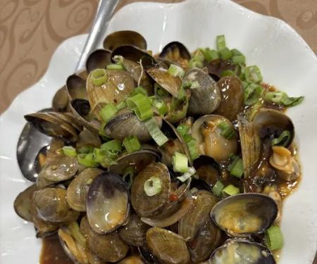 Long Yu Seafood Restaurant 十里香海鲜城