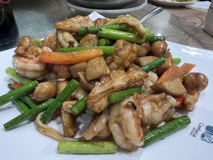 Long Yu Seafood Restaurant 十里香海鲜城 Picture 9