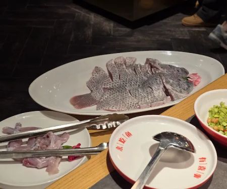 u8700u6ecbu9999u9c9cu9c7cu7f8eu86d9u706bu9505Shu Zi Xiang Fresh Fish Hotpot