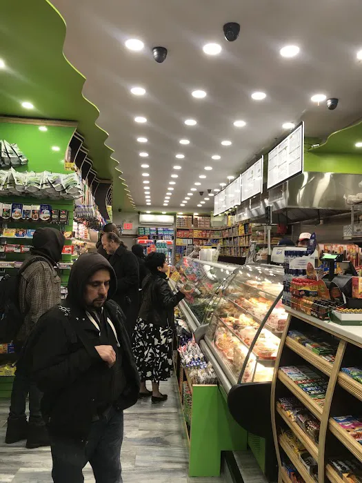 Green Valley Gourmet Market Picture 4