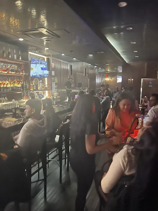 Oasis Restaurant & Lounge Picture 4