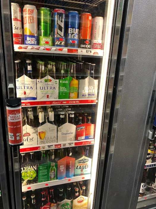 Sutter Ave Mini Market Picture 4