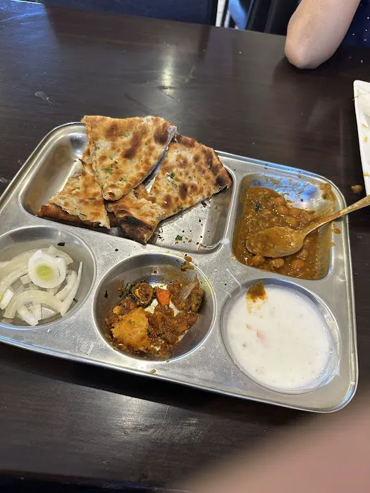 Lucky Dhaba Indian Restaurant Picture 2