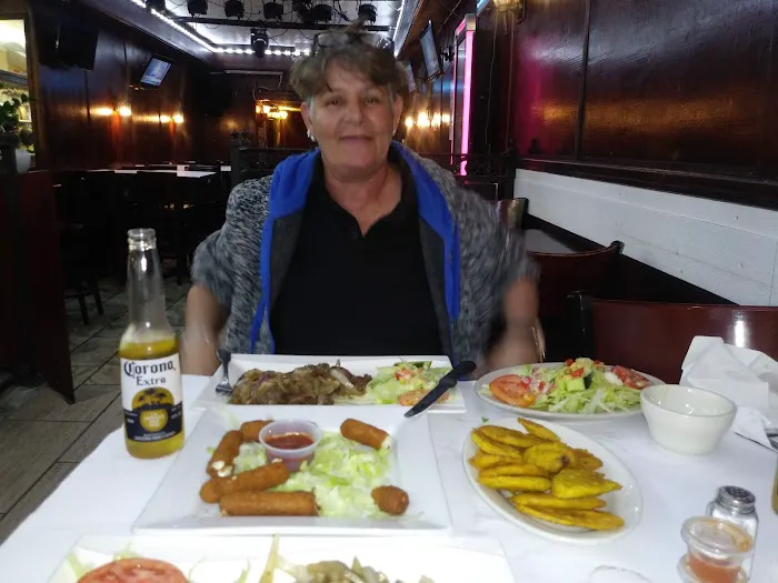 Deleon Latin Cuisine Picture 2