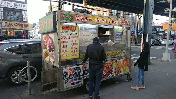 Madina Halal food Cart Picture 4