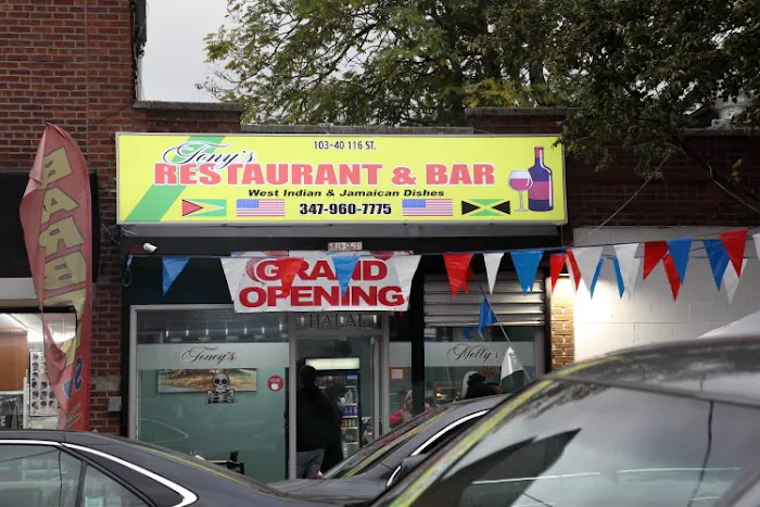 Tony's Restaurant & Bar Picture 1