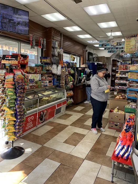 Buy Buy Deli & Grill Picture 7