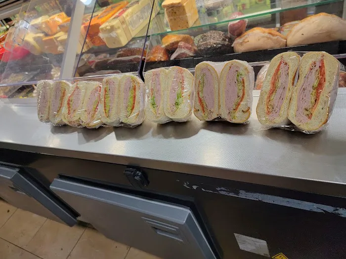 Rockaway Gourmet Deli Picture 3