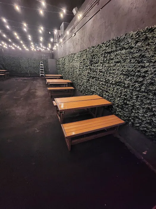 One Bar And Lounge Picture 8
