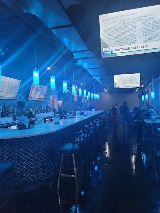 One Bar And Lounge Picture 9