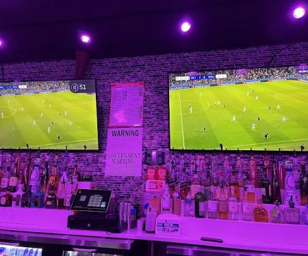 One Bar And Lounge